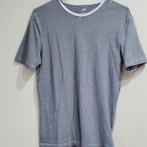 H&M Shirt Slim Fit stripe tee Small